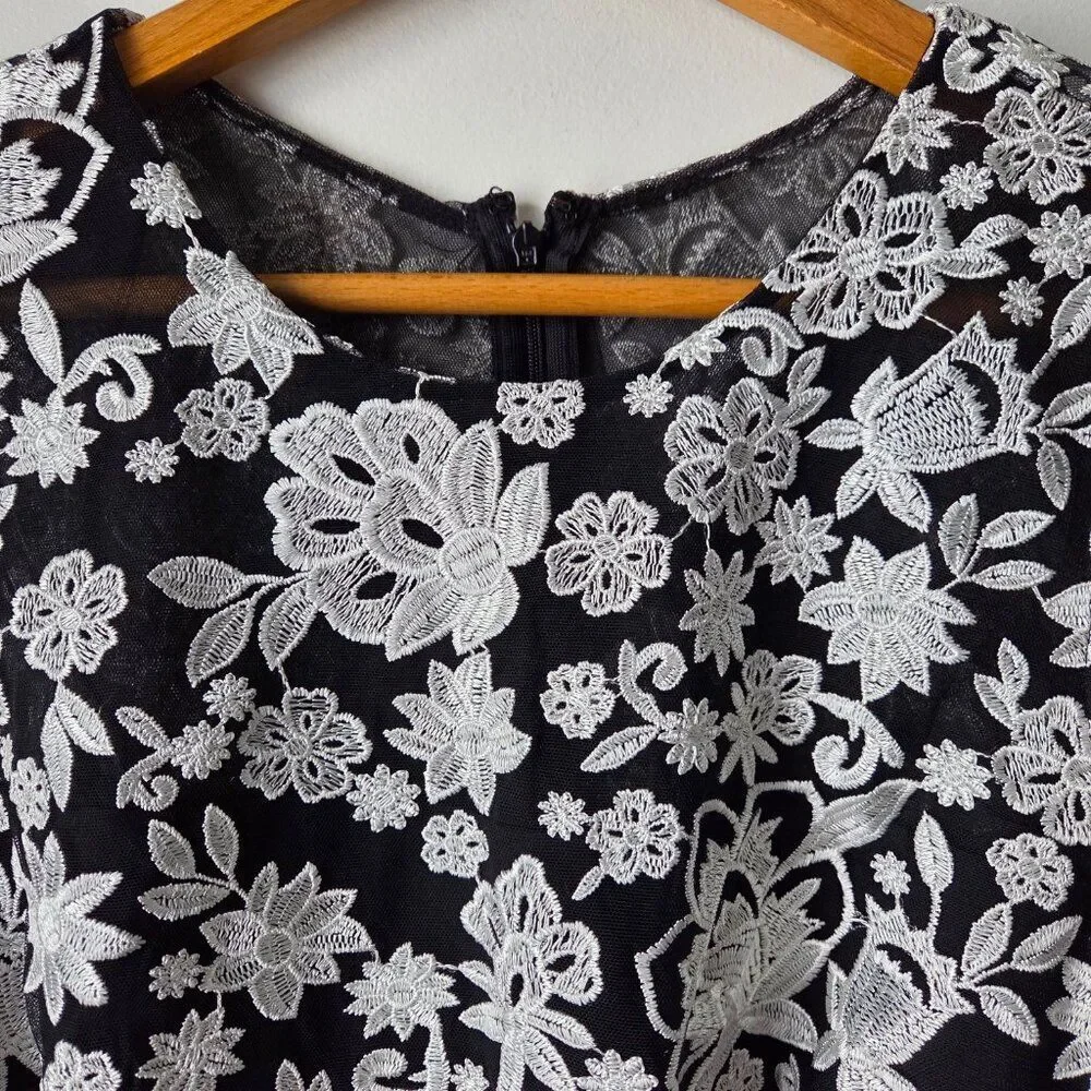 EUC BEAUTIFUL WHITE HOUSE BLACK MARKET WHITE BLACK EMBROIDERED DRESS SIZE 10 / M - Picture 11 of 16